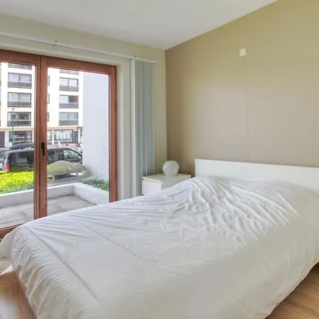 Appartement Plaza B G003 *